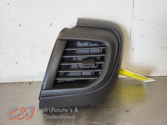 Grille aération tableau de bord d'un Fiat Scudo, -, 3 mois de garantie, Utilisé, Fiat