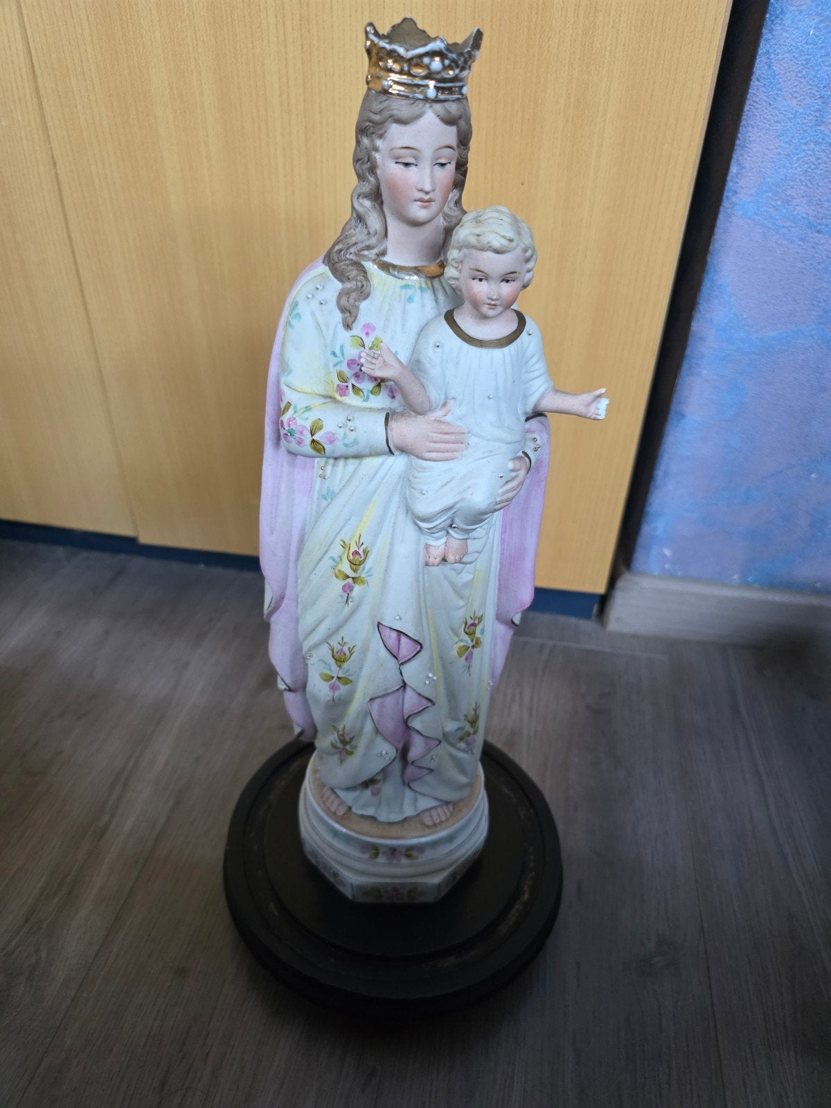 Beeld Maria met Jesus, Ophalen