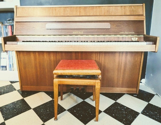 Piano HUPFELD - CARMEN, Musique & Instruments, Enlèvement, Utilisé, Brun, Piano