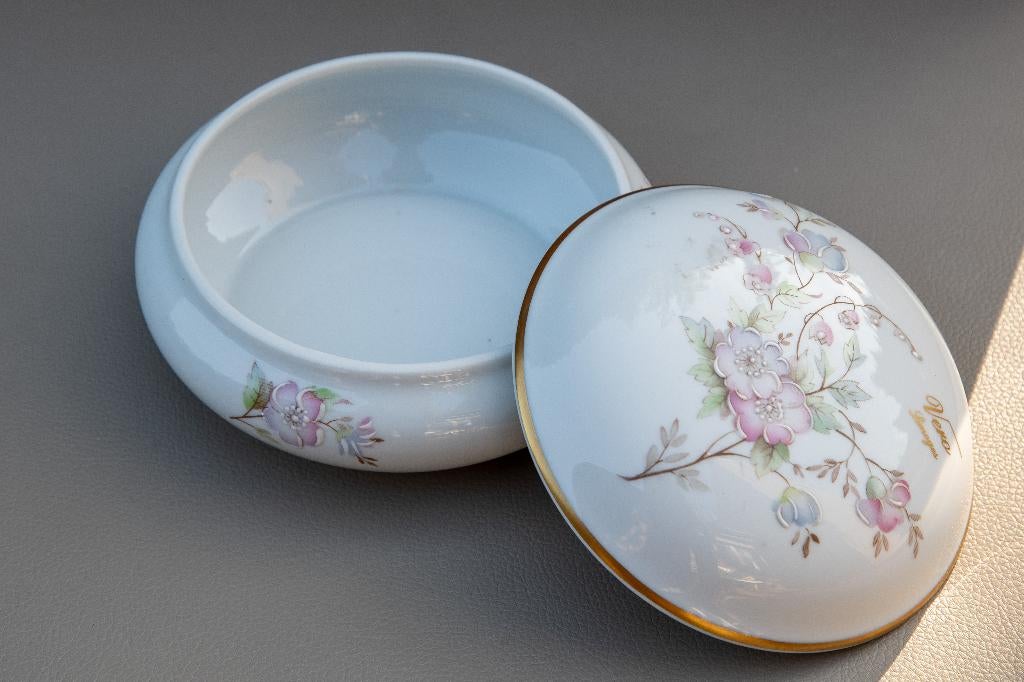Porseleinen doosje Vero Limoges, Antiek en Kunst, Antiek | Porselein, Ophalen