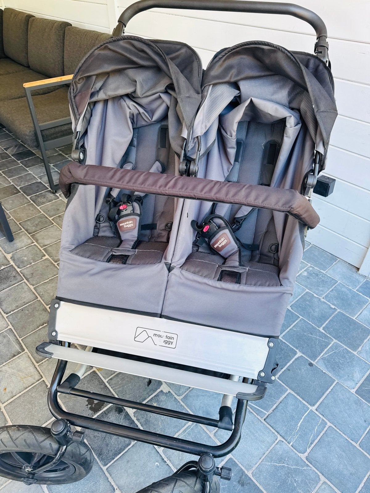 Zeer nette Mountain Buggy Duo (duowagen) + Verzorgingstas, Ophalen, Zo goed als nieuw