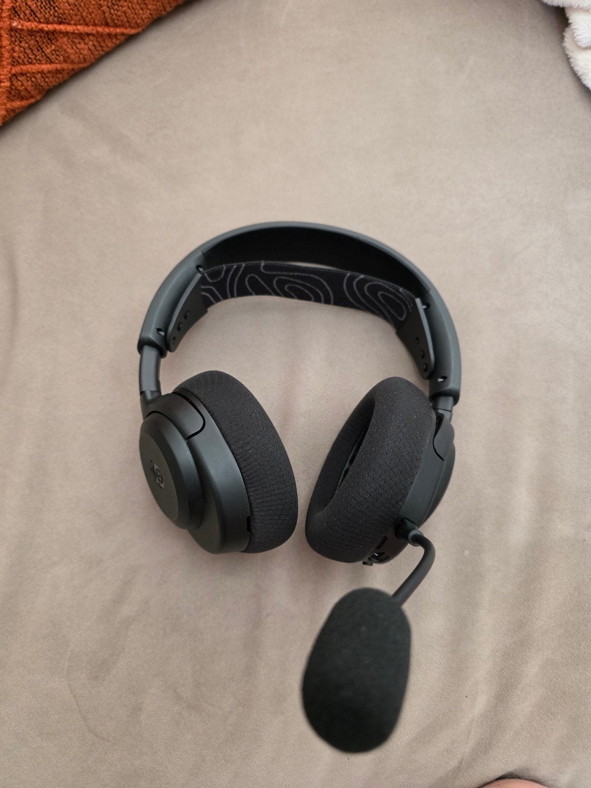 SteelSeries Arctis Nova 3P draadloze gaming headset., Audio, Tv en Foto, Hoofdtelefoons, Zo goed als nieuw, Over oor (circumaural)