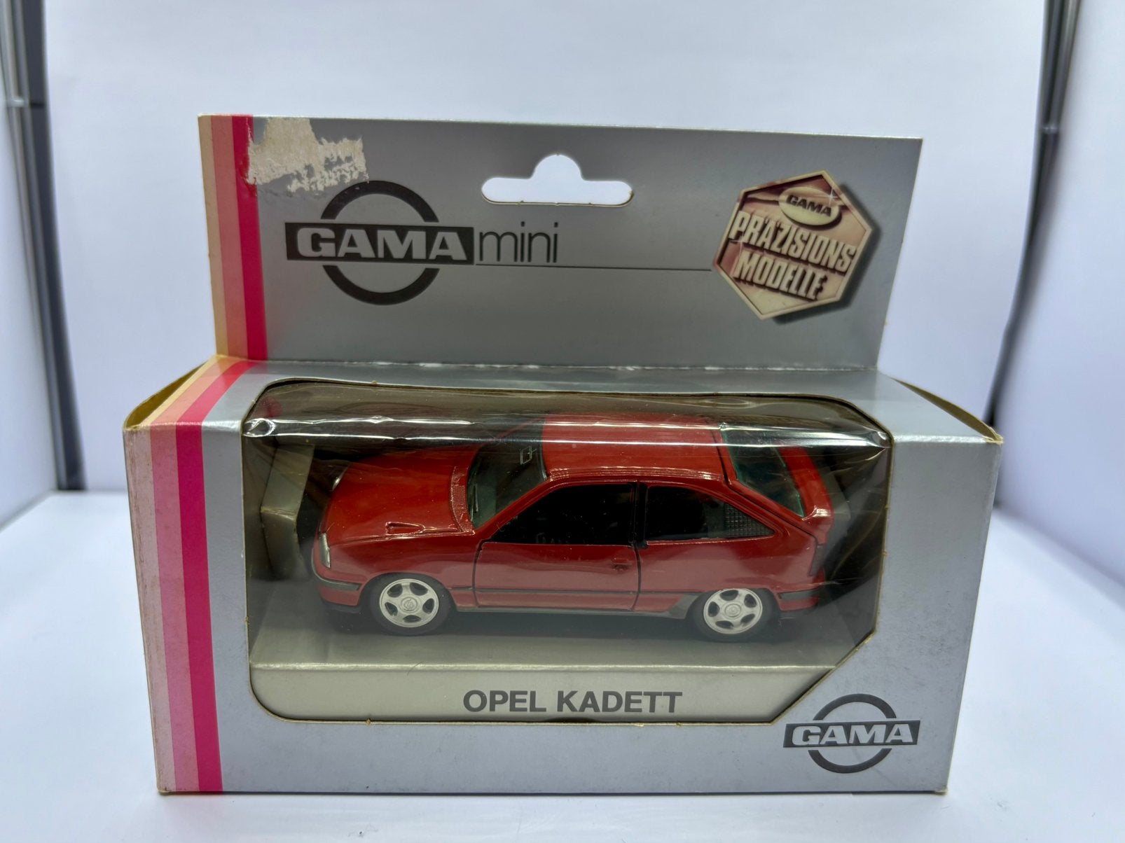 1:43 opel kadett gsi, Hobby en Vrije tijd, Modelauto's | 1:43, Ophalen of Verzenden, Zo goed als nieuw, MiniChamps