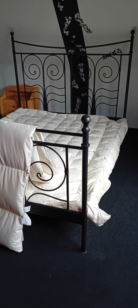 Bed, ikea, Huis en Inrichting, Slaapkamer | Bedden, Ophalen, Gebruikt, Zwart, Tweepersoons