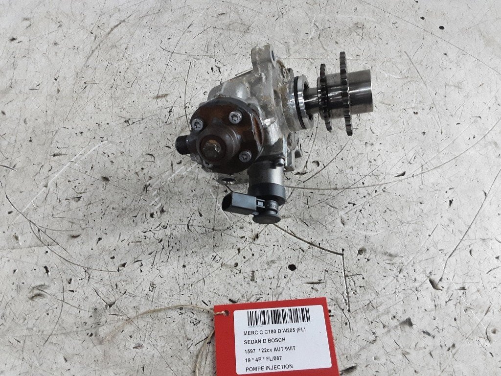 POMPE D'INJECTION Mercedes-Benz C (W205) (A6540704301), Mercedes-Benz, Mevr. I. Hauben, Utilisé, Rue de l'Espoir 34 34
4030  GRIVEGNÉE, BE