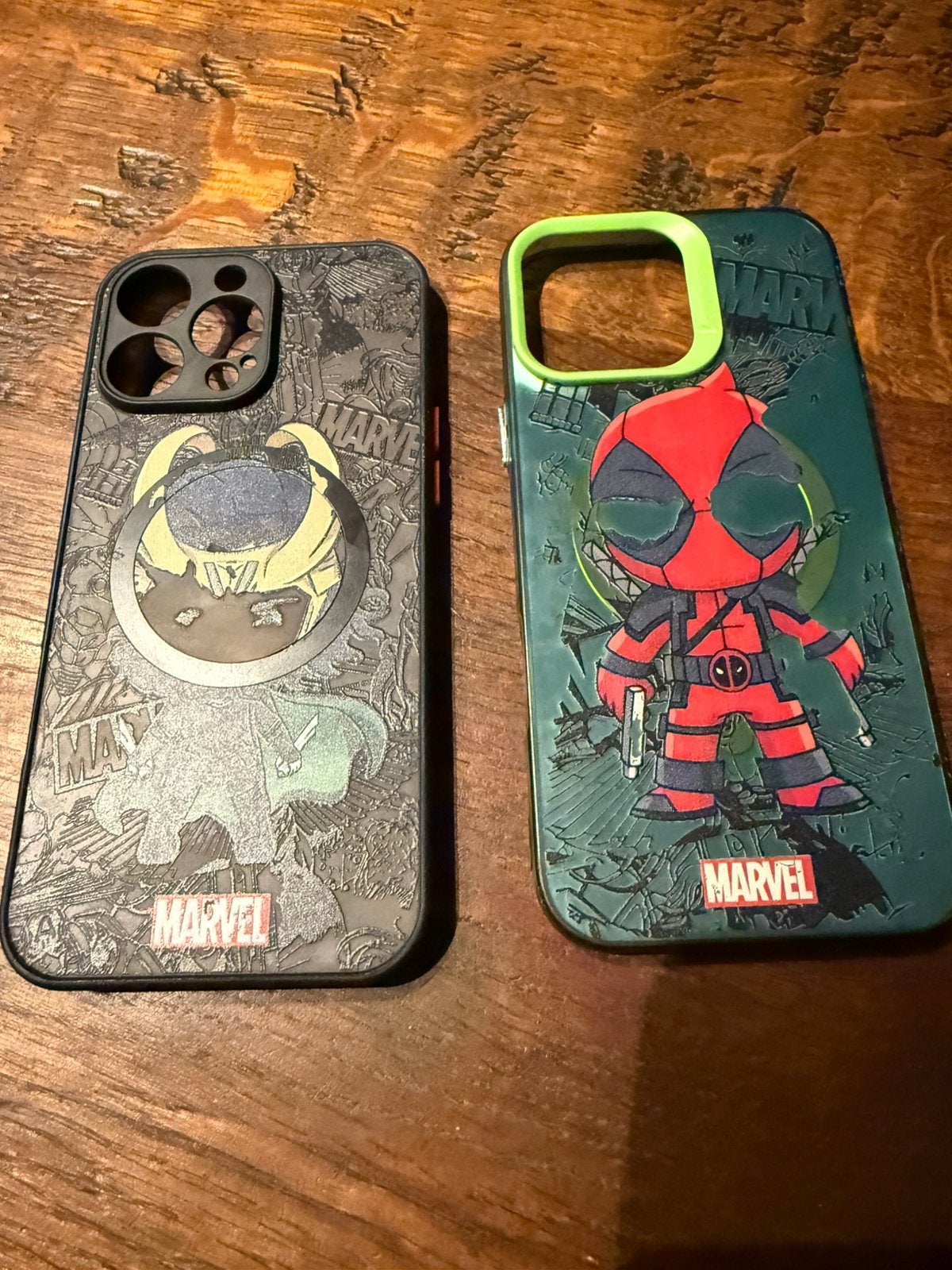 4 Marvel Avangers Avangers iPhone 16 Pro Max hoesjes, Telecommunicatie, Ophalen of Verzenden, Zo goed als nieuw, IPhone 16