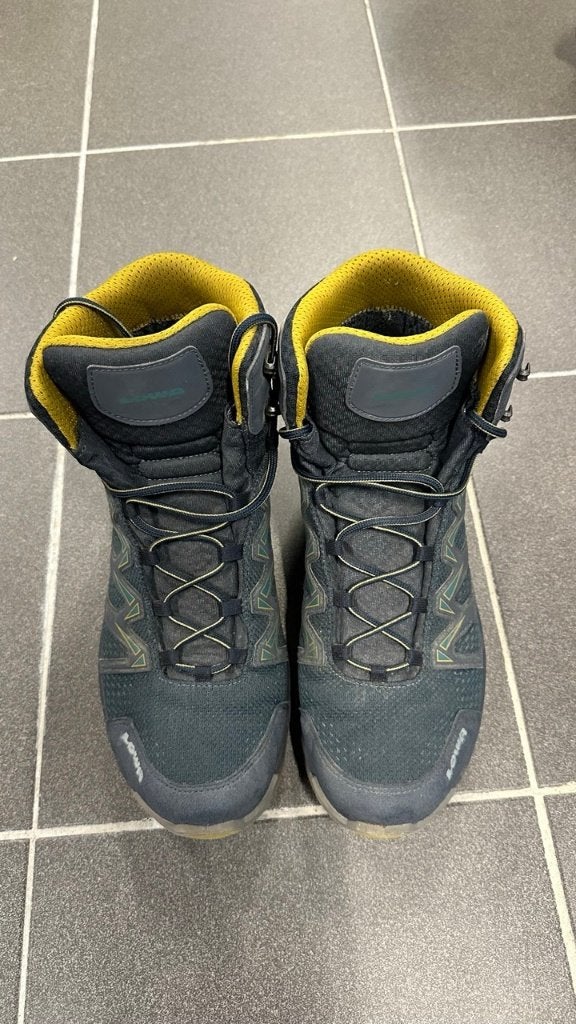 LOWA Innox Pro GTX wandelschoenen, Ophalen, Zo goed als nieuw, Schoenen