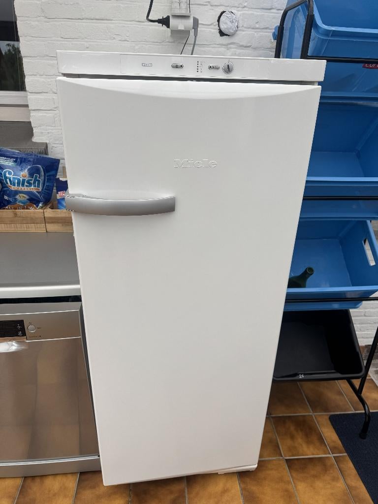 Miele Diepvries, Elektronische apparatuur, Vriezers en Diepvrieskisten, Gebruikt, 140 tot 160 cm, Ophalen, Vrieskast