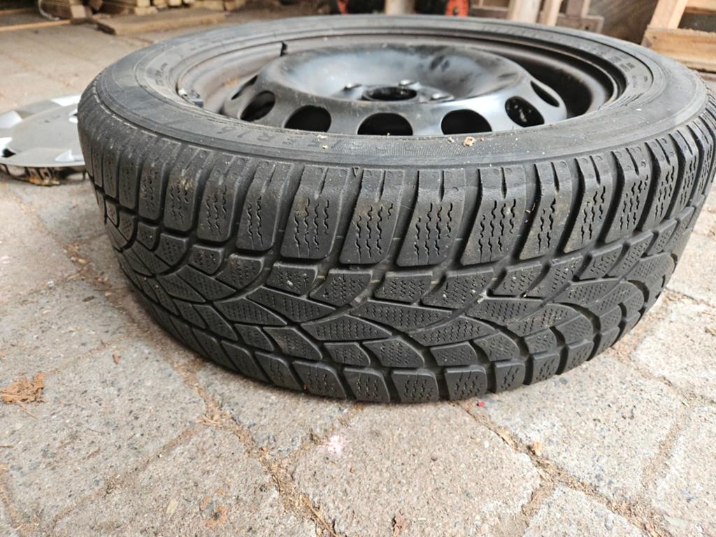 4 banden op velg 16 inch VAG., Ophalen
