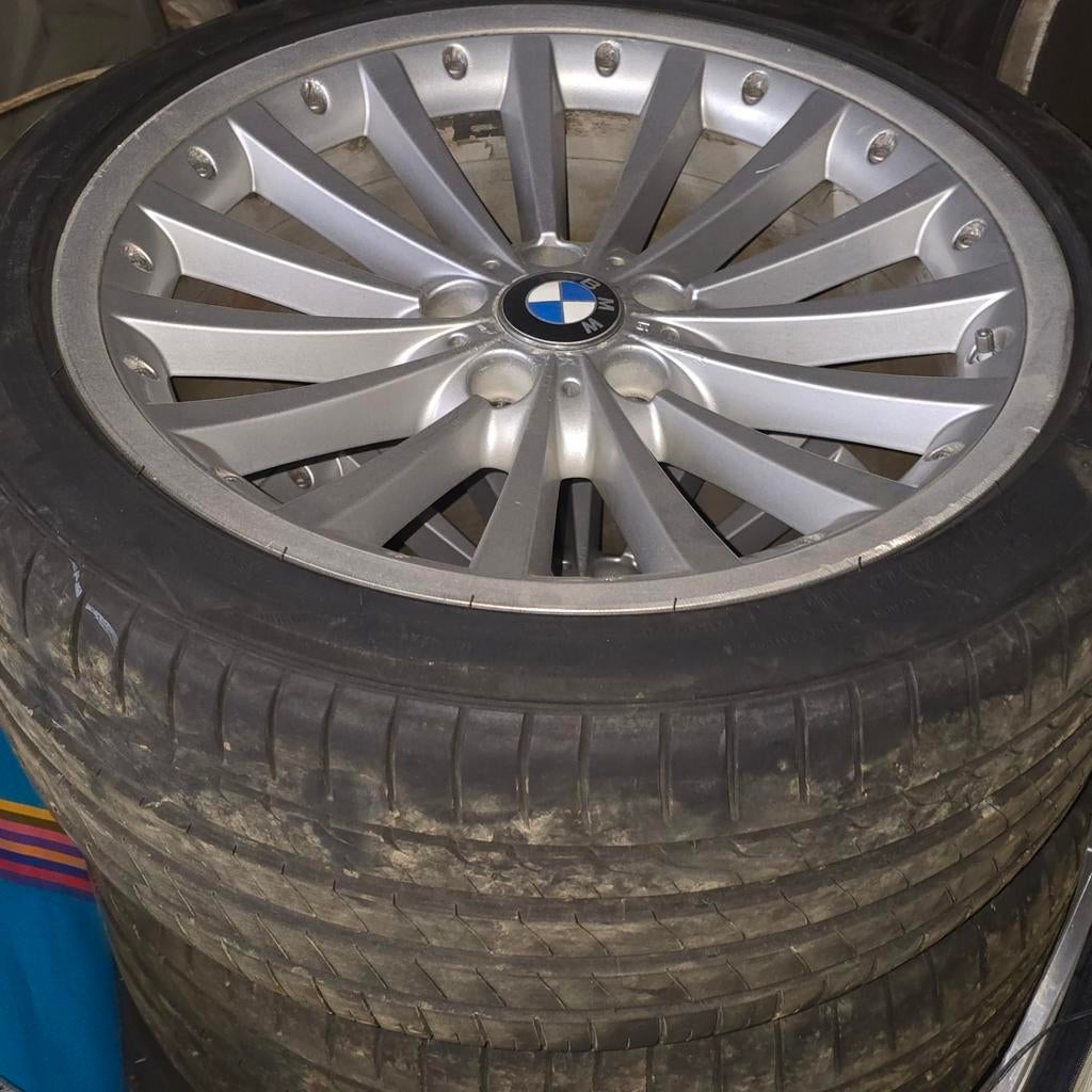 Jantes et pneus bmw, Autos : Pièces & Accessoires, Pneus & Jantes, Pneu(s)