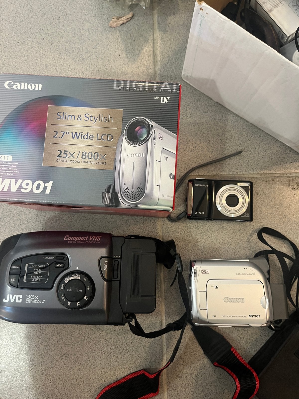 Lot vintage camera’s en videocamera’s, Audio, Tv en Foto, Ophalen of Verzenden, Zo goed als nieuw