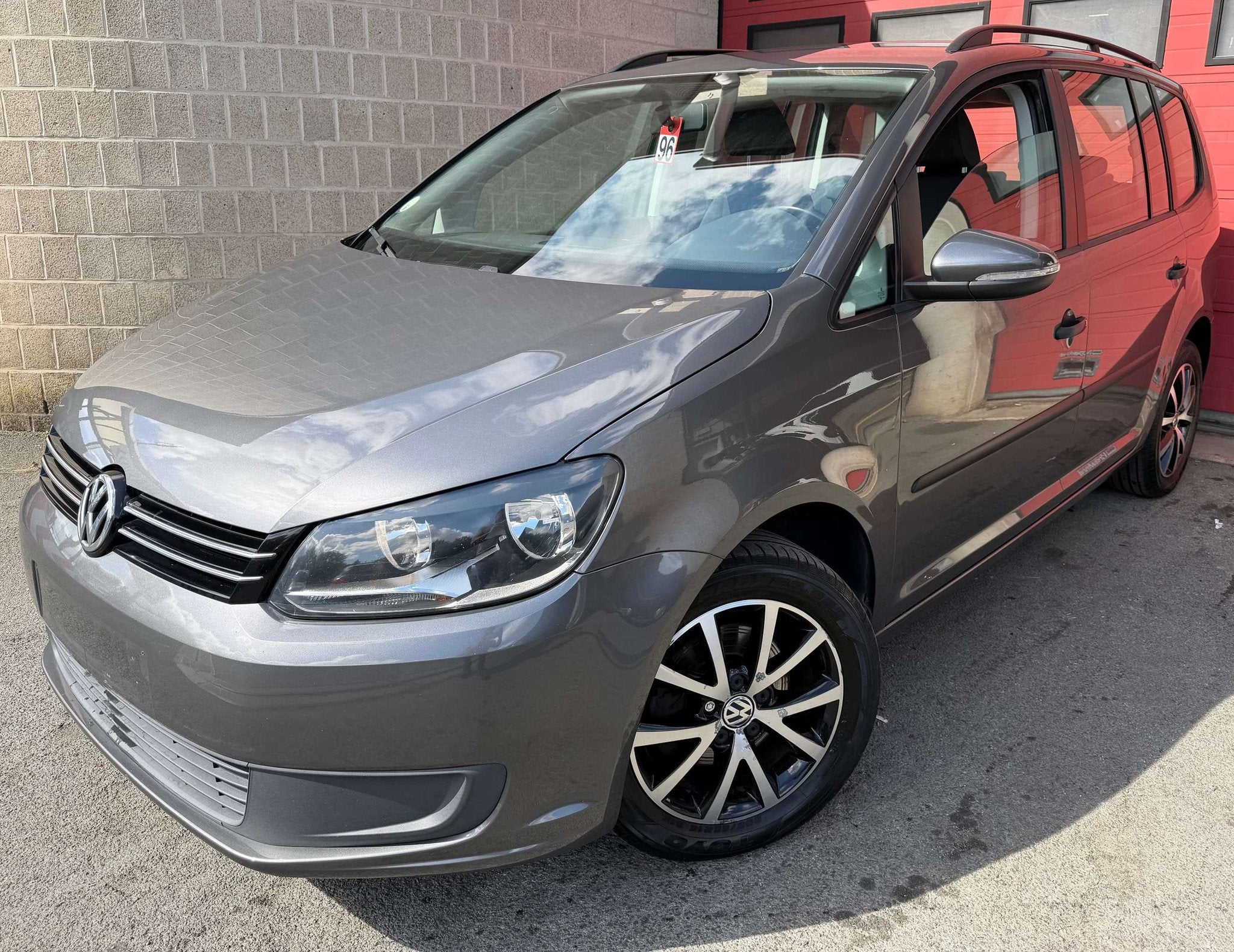 Volkswagen Touran 1.6 CR TDi Trendline 7 PLACES, Autos, Achat, 90 ch, Entreprise, 7 places