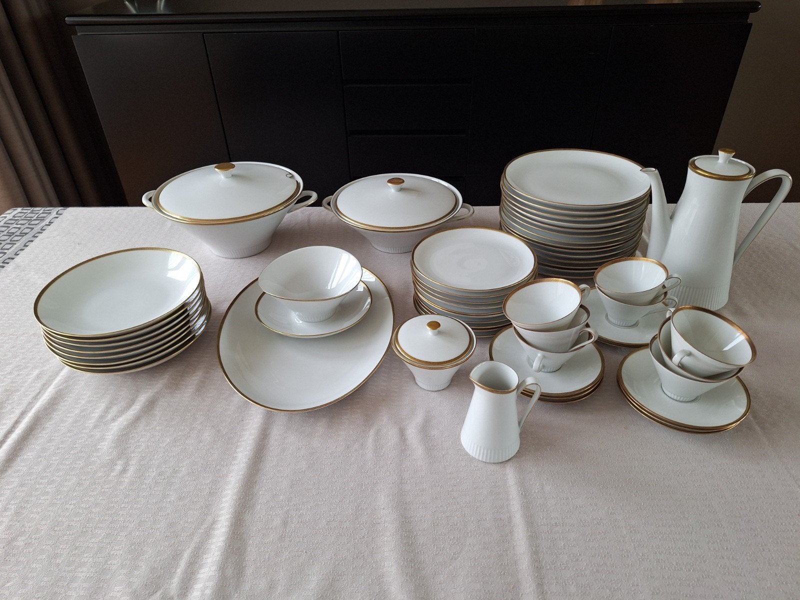 Servies Eschenbach 8-delig, Ophalen