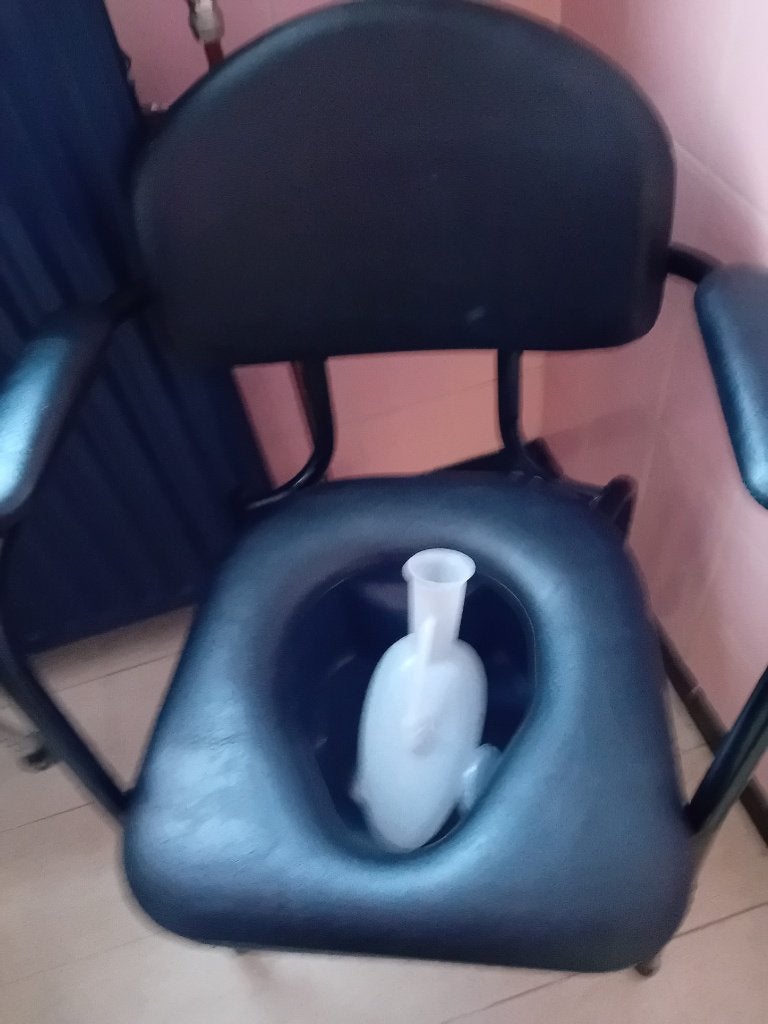 toiletstoel met leuningen, Ophalen, Zo goed als nieuw