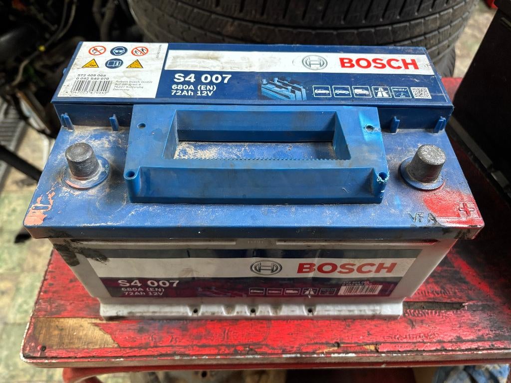 BATTERIE VARTA 52 AH MONTEE DANS UNE OPEL, Autos : Pièces & Accessoires, RUE BRIGADE PIRON 307, Enlèvement, Utilisé, Garage_bila@yahoo.fr