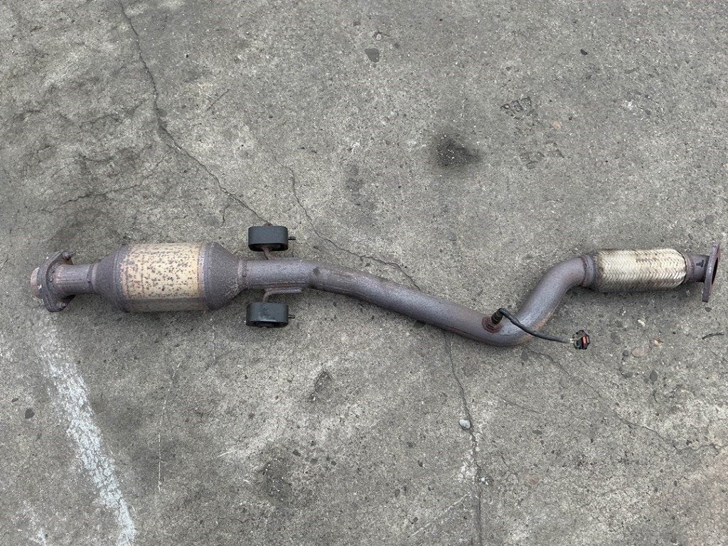 CONVERTISSEUR CATALYTIQUE MANIFOLD Opel (|95514137|), Autos : Pièces & Accessoires, Systèmes d'échappement, Opel, Opel Automobile GmbH