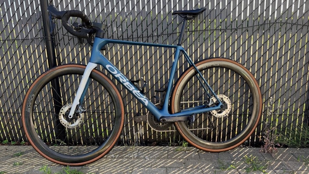 Koersfiets Orbea Orca M20 (van 2024), 28 inch, Gebruikt, Carbon, Heren