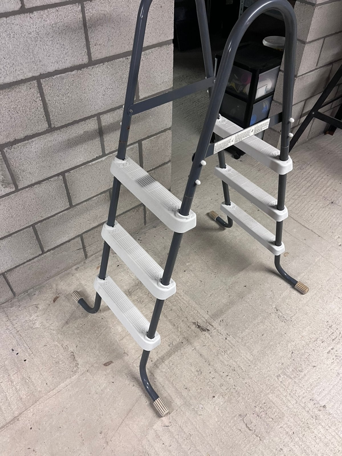 Zwembad ladder, Ophalen, Zo goed als nieuw, Ladder