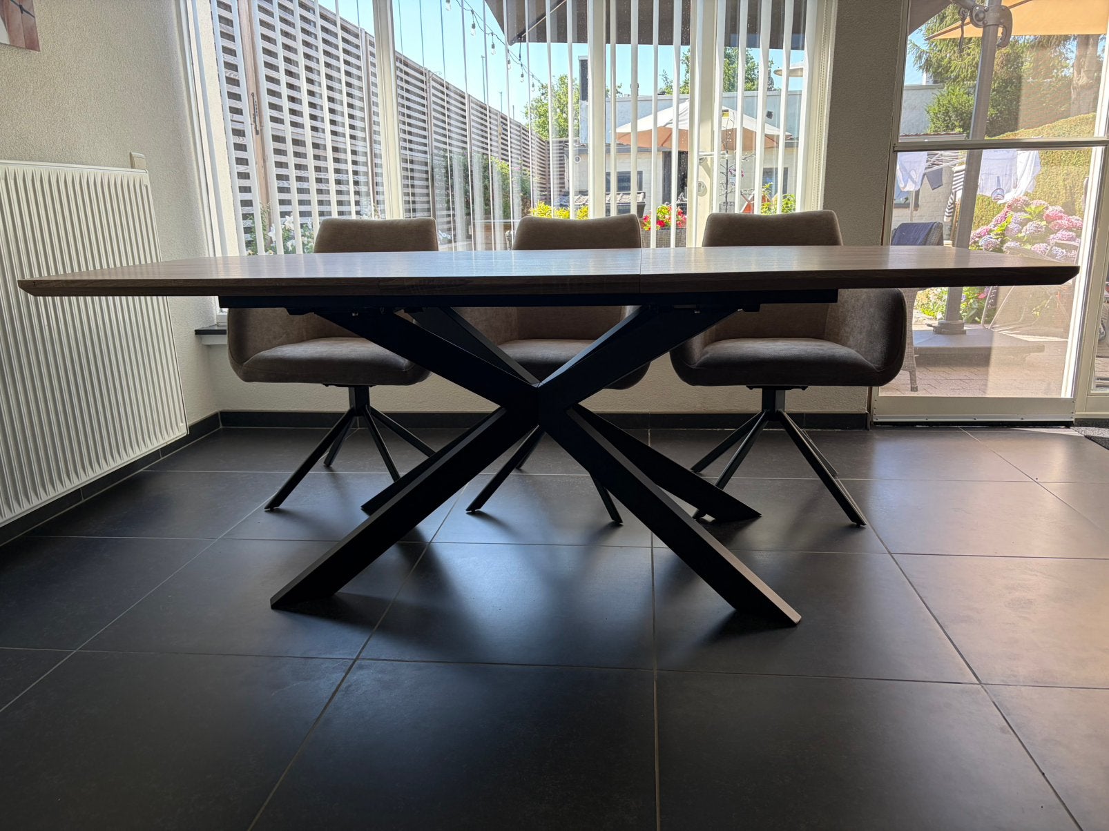 Uitschuifbare tafel 1.60 - 2.10m x 90cm, Huis en Inrichting, Ophalen, Zo goed als nieuw