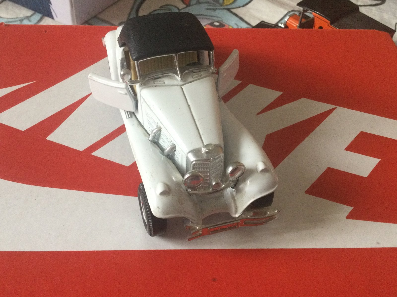 Mercedes’ 500K vintage, Antiquités & Art