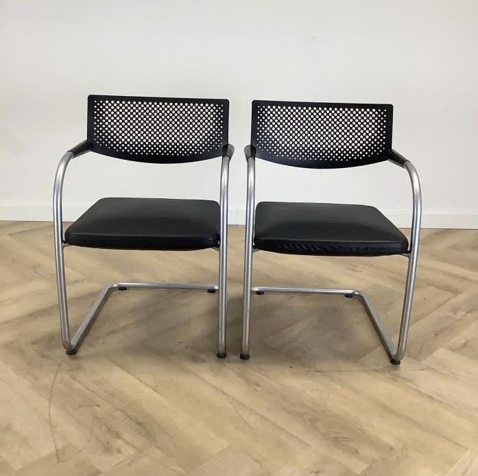 8x Vitra Visasoft Visavis Zwart Leder Design kantoor stoelen, Leder, Comme neuf, Enlèvement, Cinq, Six Chaises ou plus