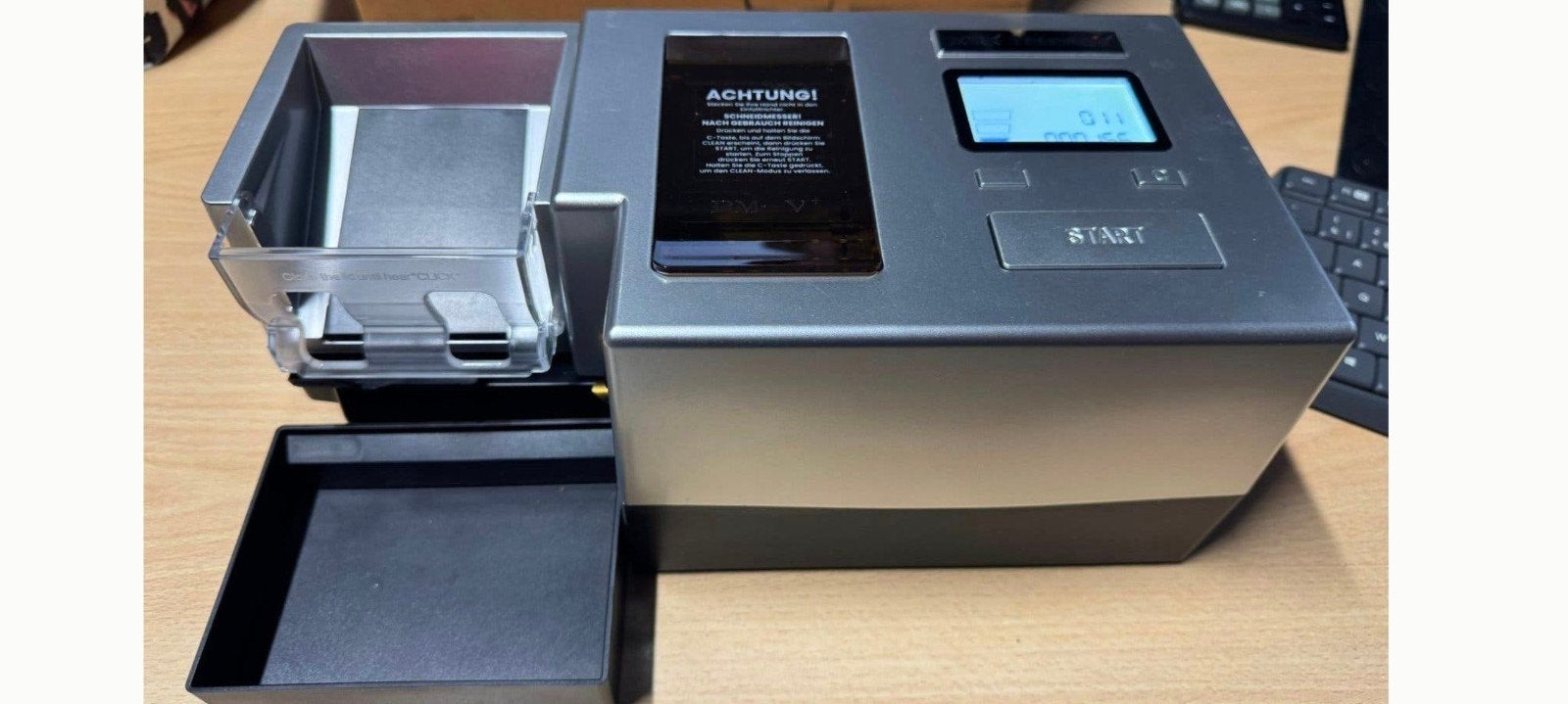 Powermatic 5+  V + plus + 2026
zwarte kleur5. 350€

ZORR POW, Ophalen