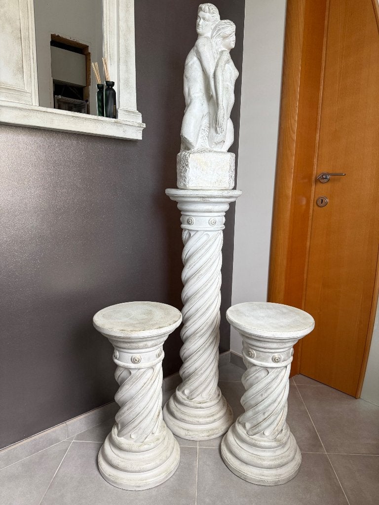 Colonne et couple style grec, Enlèvement, Comme neuf