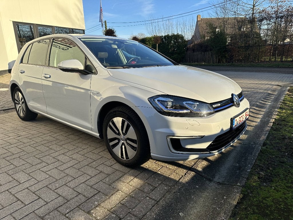 Volkswagen e-Golf 35,8 KWH / CARPLAY / KEYLESS / LED / CAM, Autos, Volkswagen, Particulier, Golf, ABS, Caméra de recul, Phares directionnels