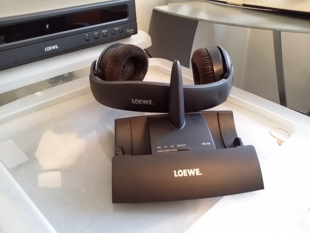 vintage muziek instalatie loewe, Ophalen