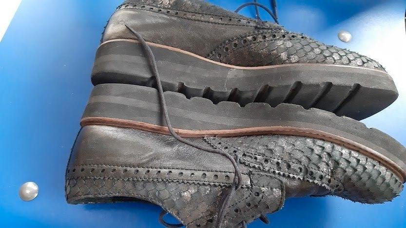 Sportieve stoere Tine's sneakers Italiaans 38 als nieuw, Blauw, Overige typen, Ophalen of Verzenden, Zo goed als nieuw