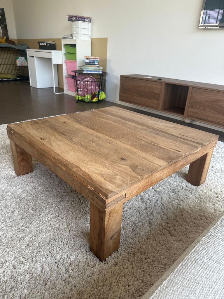 Mooie robuuste salontafel in massief teak hout, Enlèvement ou Envoi, Utilisé, Carré, Teck