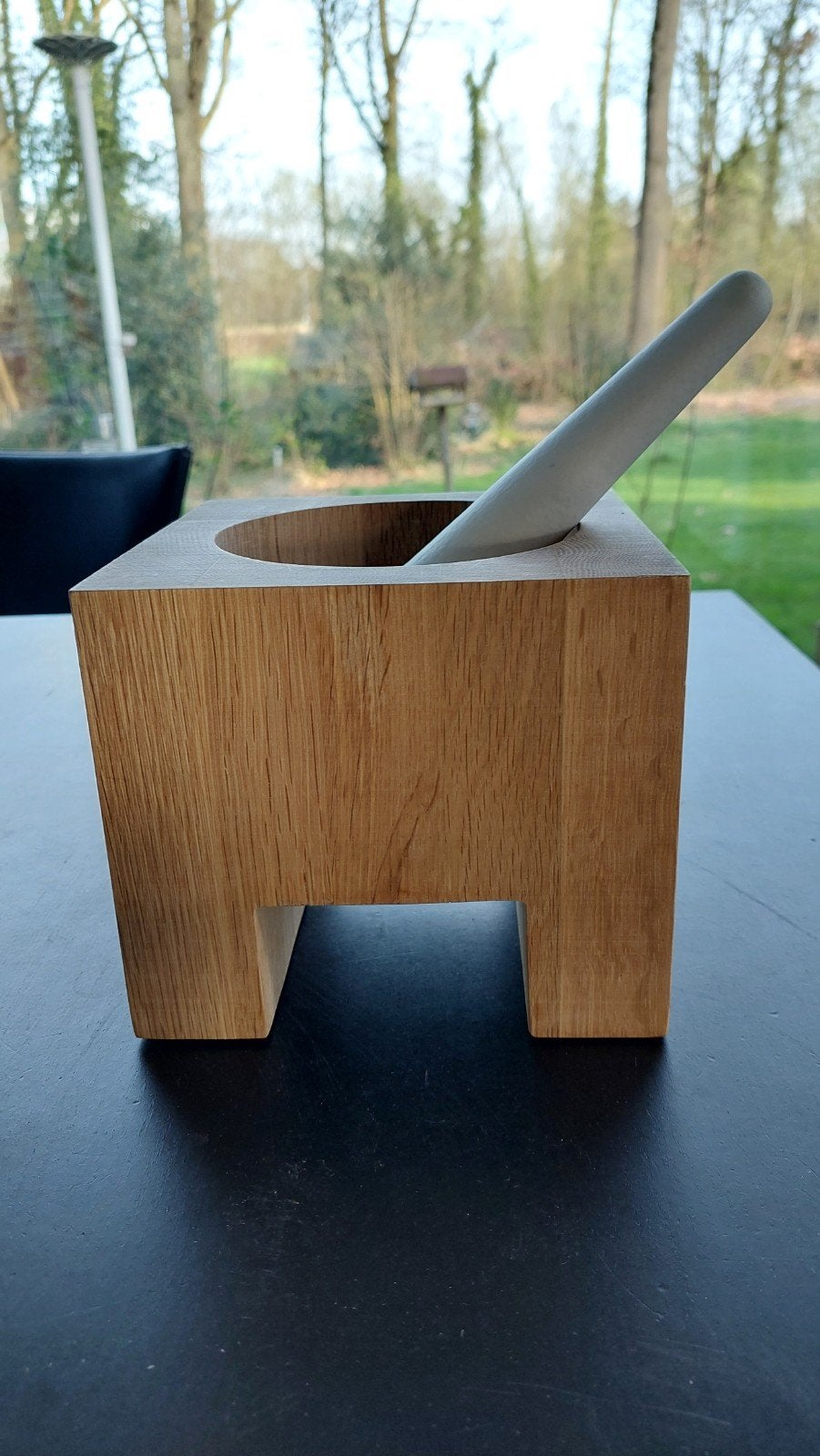houten mortier met stamper, Enlèvement
