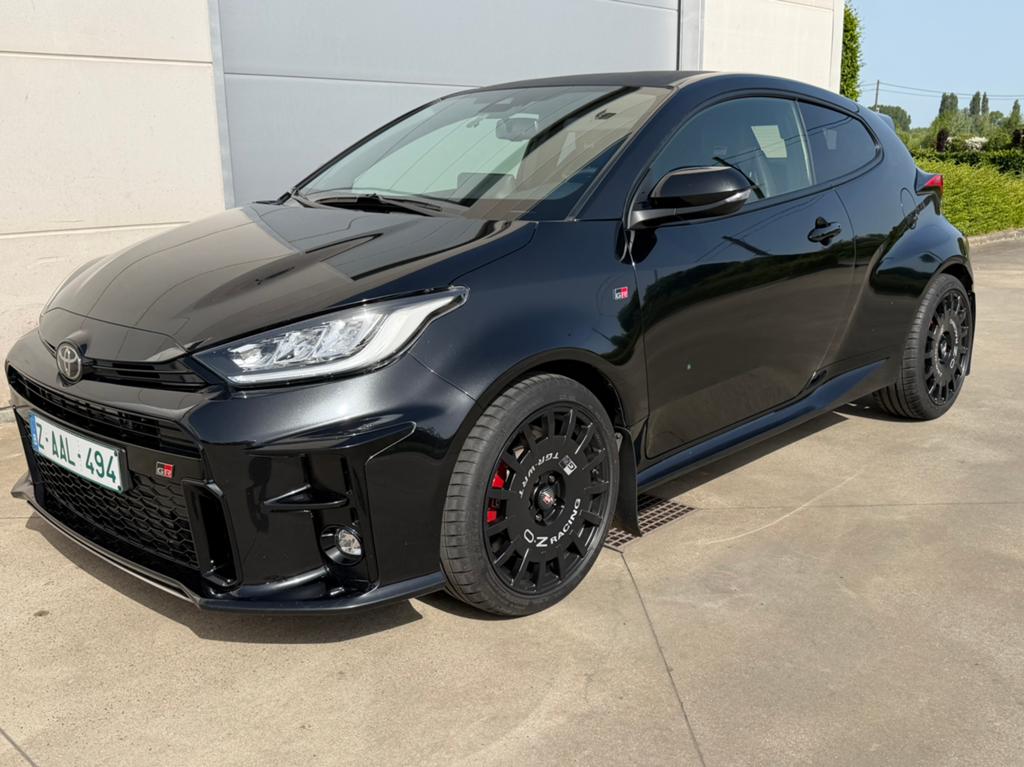 Toyota Yaris 1.6 GR Performance 261 PK, Auto's, Toyota, Bedrijf, Yaris, 4x4, Alcantara, Ophalen
