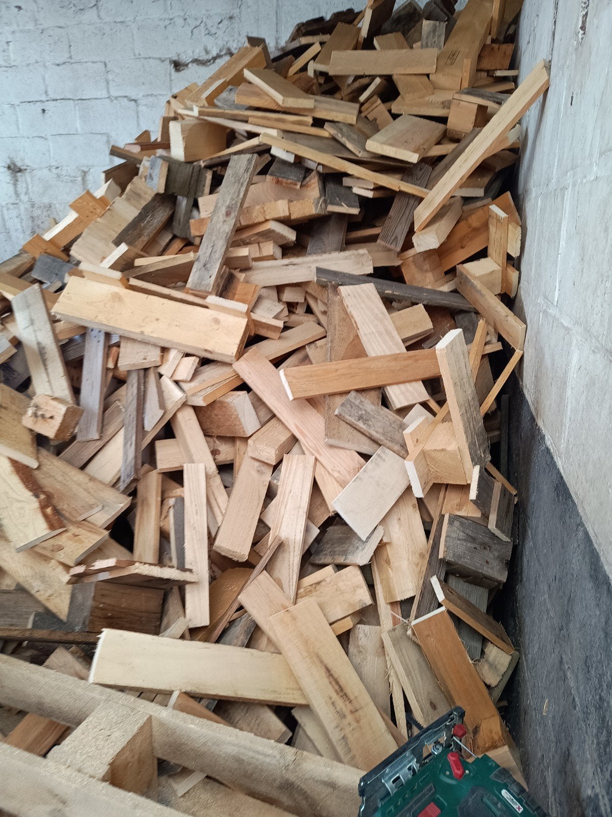gezaagd paletten hout zuiver, Tuin en Terras, Brandhout, Ophalen