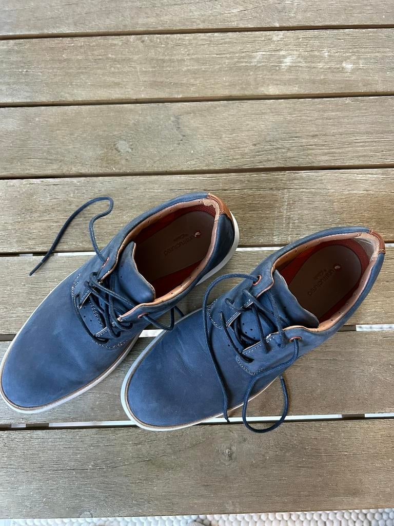 Comfortabele herenschoenen Clarks 41,5, Ophalen of Verzenden, Zo goed als nieuw, Blauw, Veterschoenen