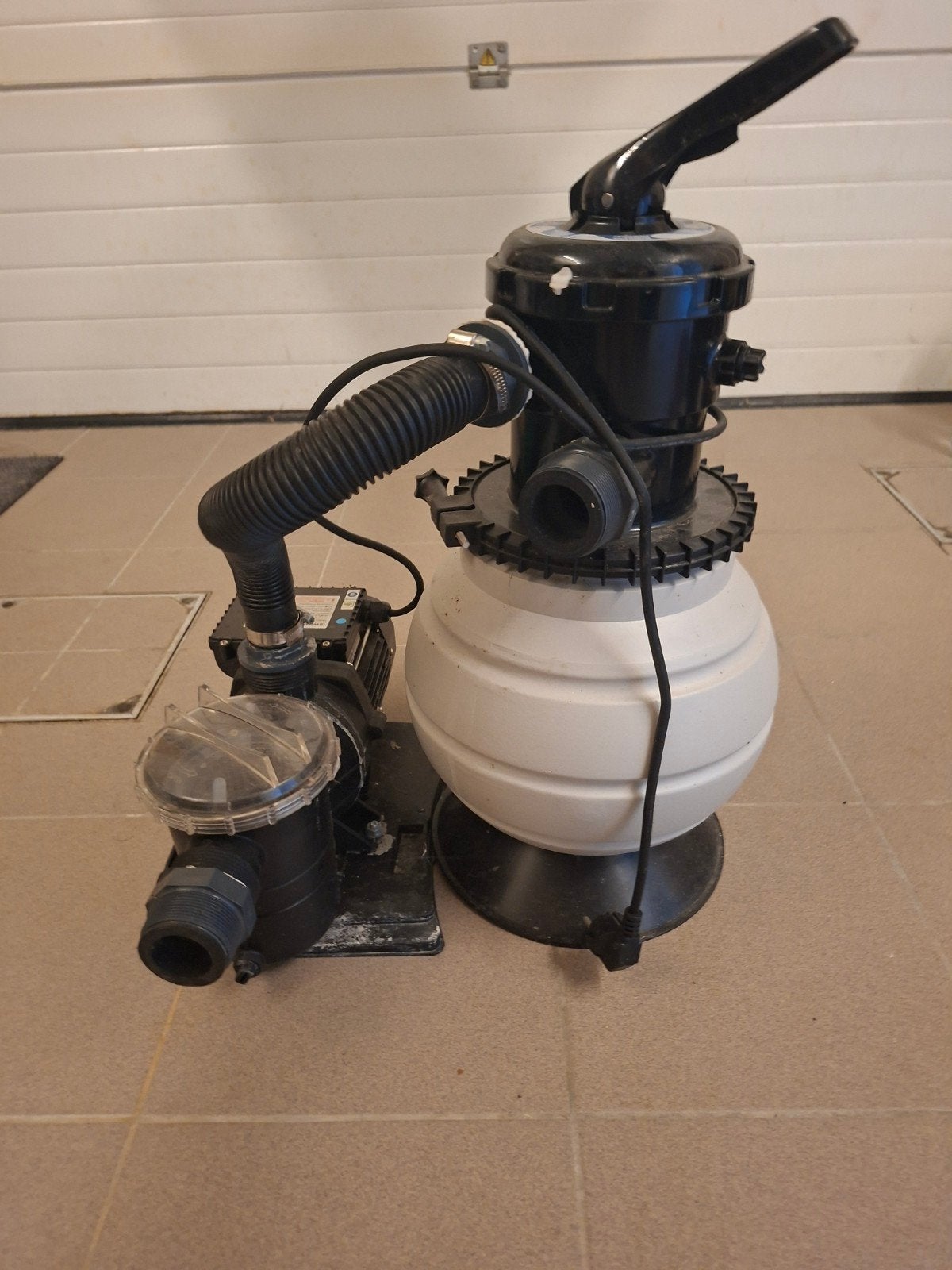 zwembad pomp voor 15000l doe een goed bod.  ., Tuin en Terras, Ophalen, Gebruikt, Filter