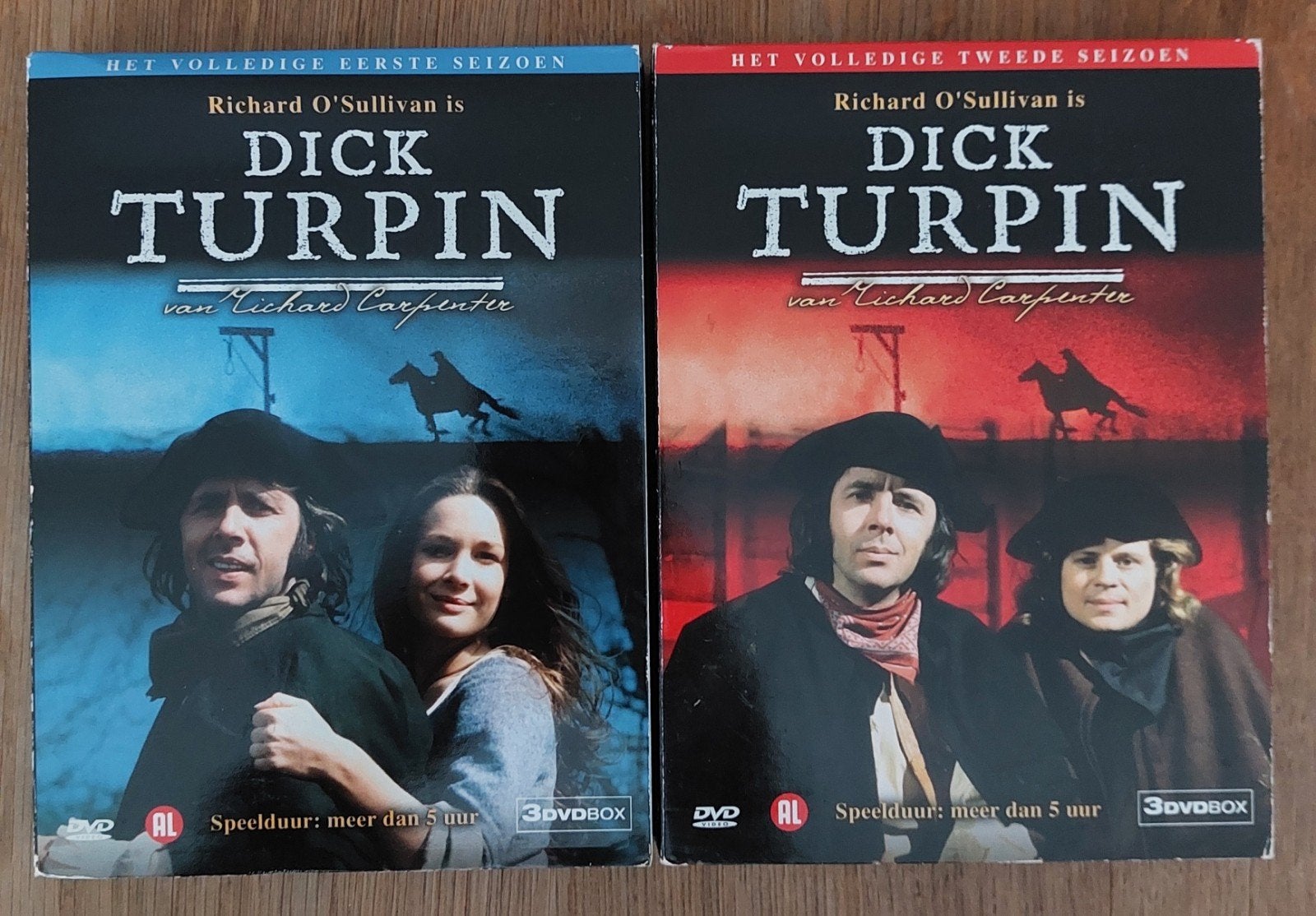 DVD  - BOXEN  - DICK TURPIN  - COMPLETE SERIE  1 & 2, Cd's en Dvd's, Dvd's | Tv en Series, Engels, Alle leeftijden, Nederlands