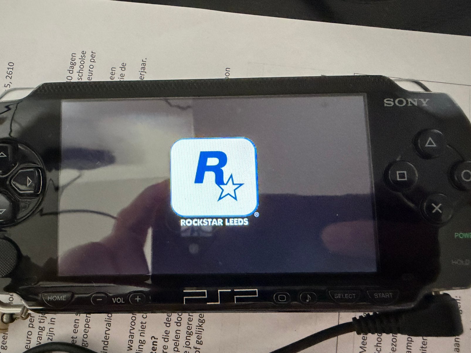 Psp model 1004, Games en Spelcomputers, Ophalen of Verzenden, Zo goed als nieuw