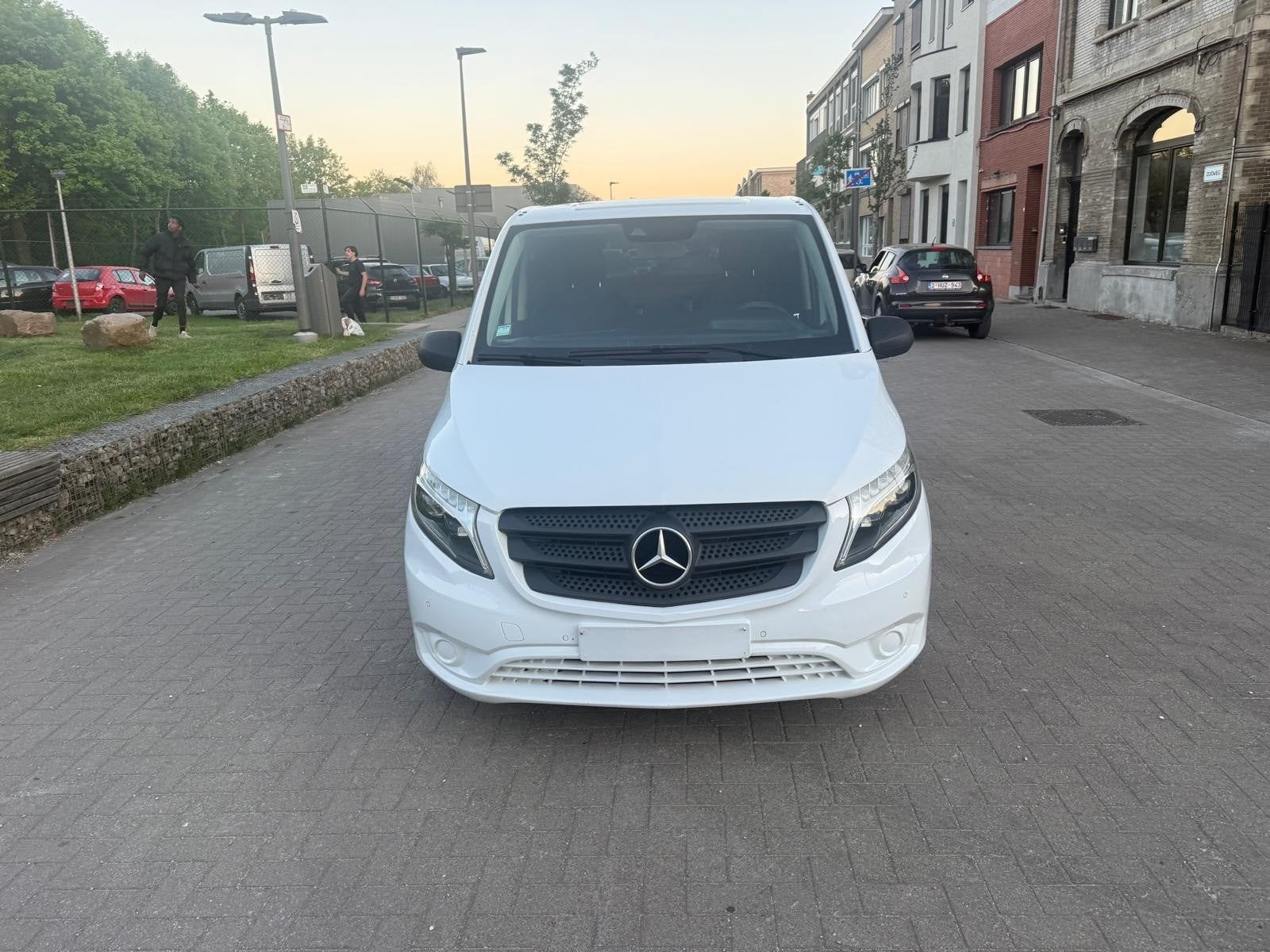 MERCEDES VITO 119CDI AUTOMATIQUE 2015 257000KM AC EURO6B 190, Autos, Camionnettes & Utilitaires, Particulier, ABS, Airbags, Air conditionné