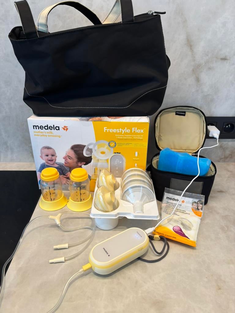 Medela Freestyle Flex dubbele handsfree borstkolf, Kinderen en Baby's, Ophalen, Gebruikt, Borstkolf