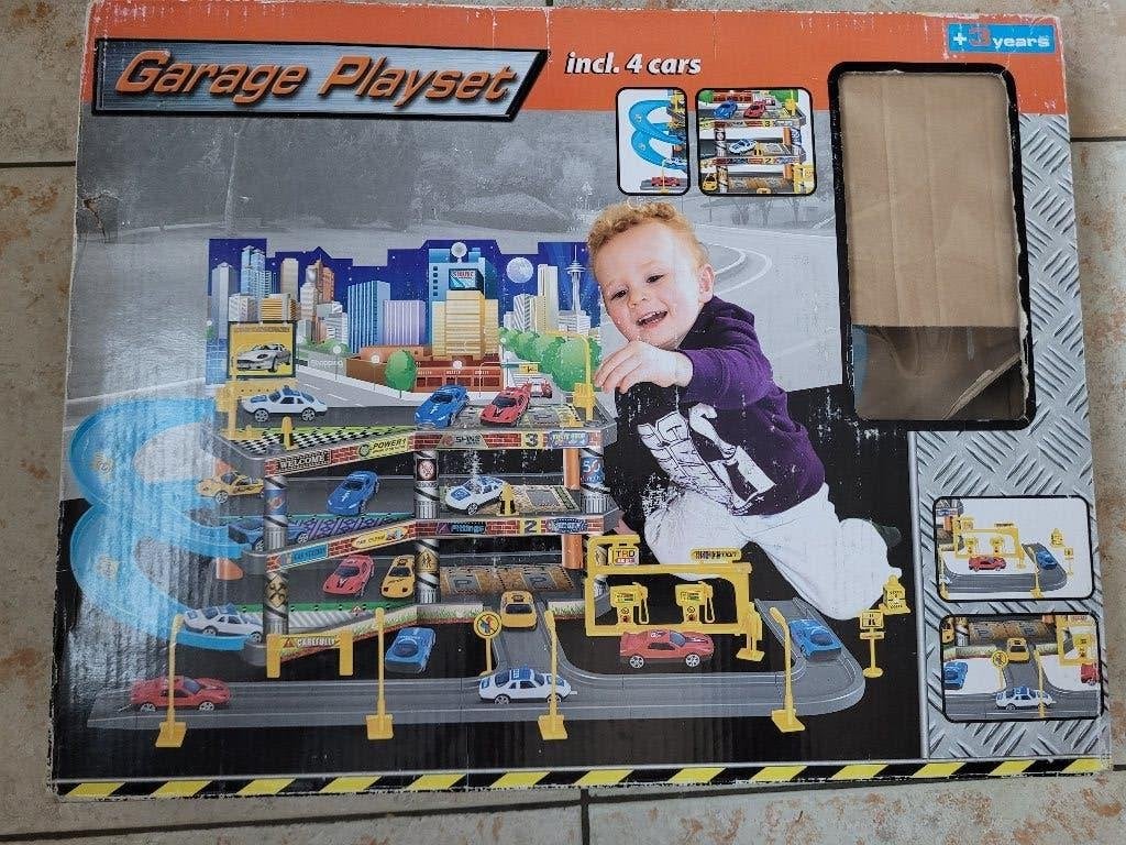 Speelgoed garage, Ophalen, Zo goed als nieuw