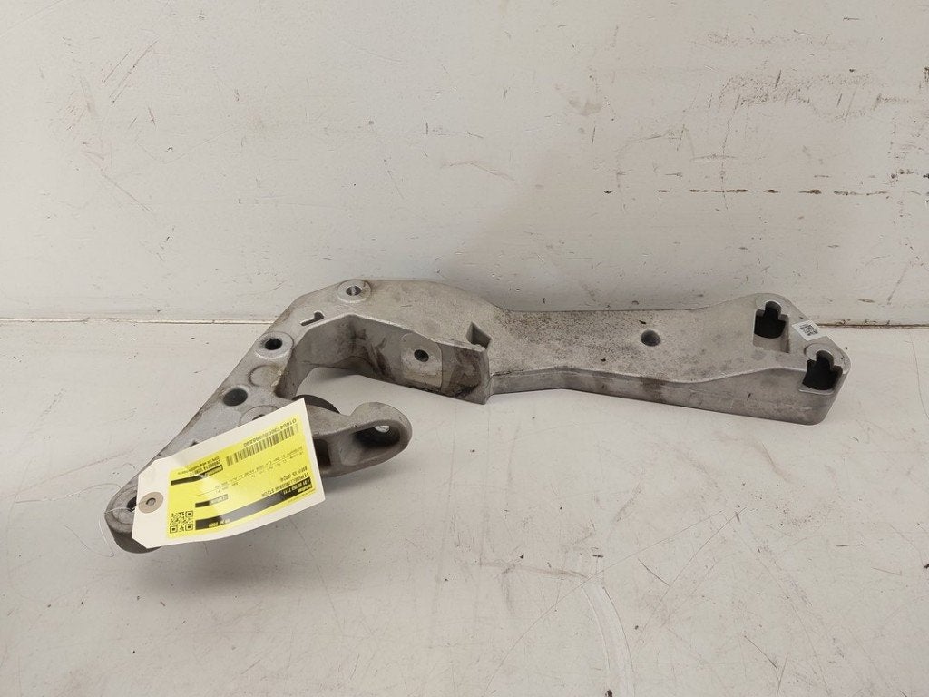 SUPPORT BOITE DE VITESSES BMW X5 (G05) (01-2018/03-2023), Utilisé, BMW, Petuelring 130
80809  München, DE, Bayerische Motoren Werke AG