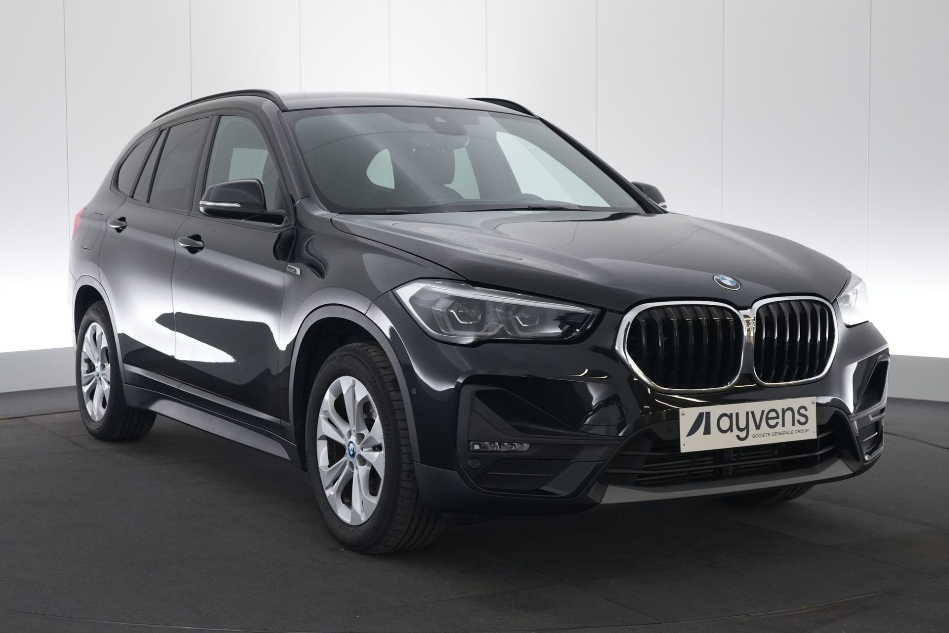 (2CHP203) BMW X1, Gebruikt, Euro 6, Zwart, Bedrijf