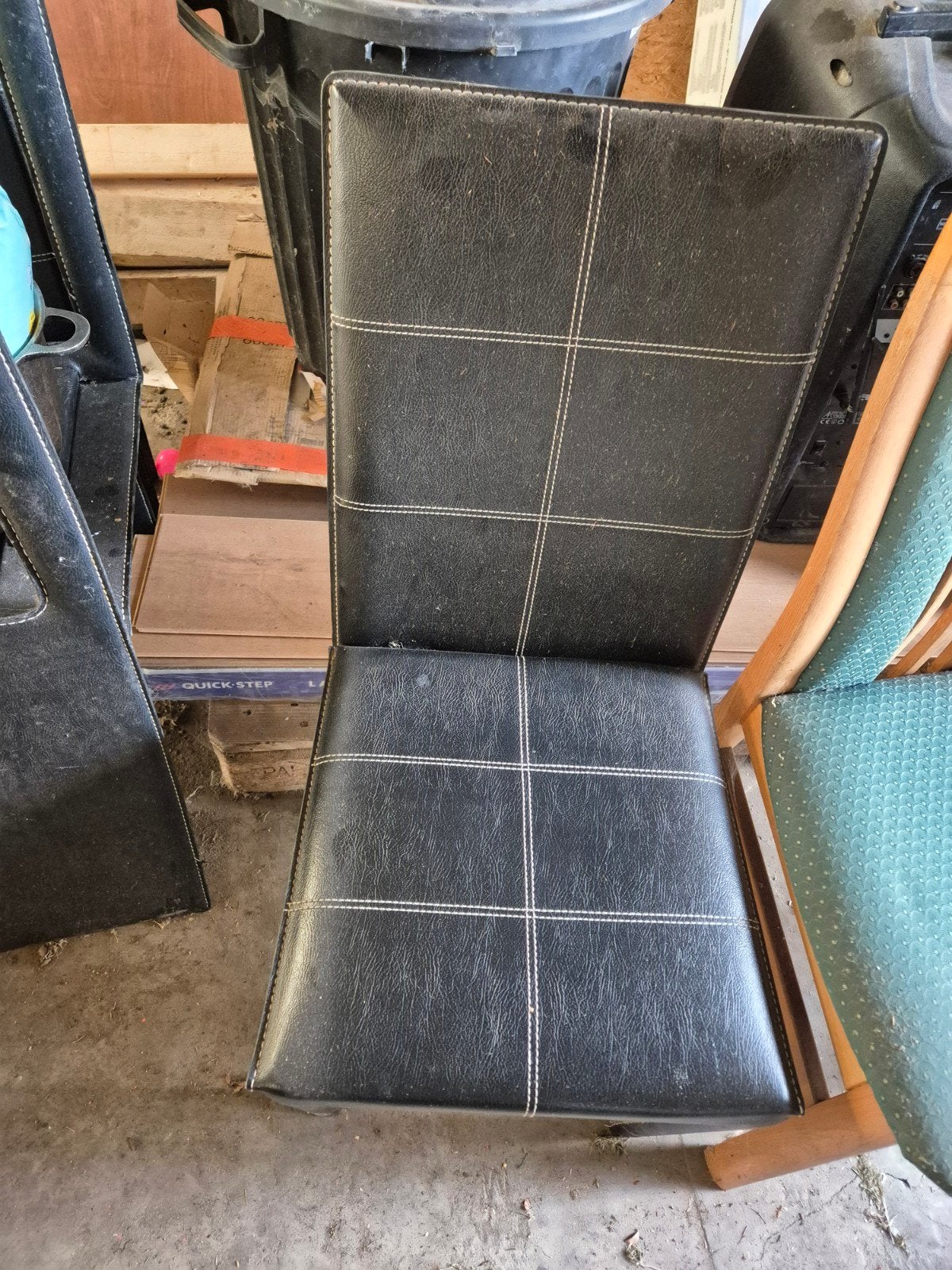 6 stoelen gratis, Ophalen