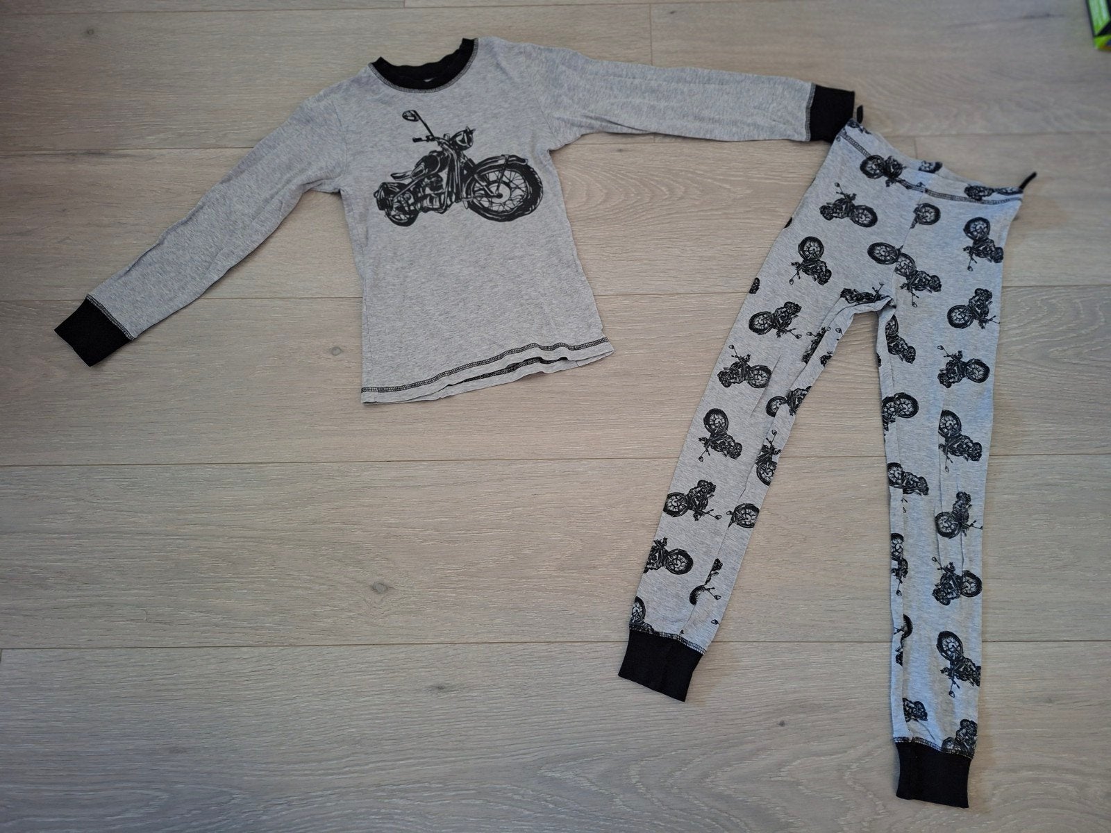 Pyjama de moto M122/128, Garçon, Enlèvement ou Envoi, H&M, Vêtements de nuit ou Sous-vêtements