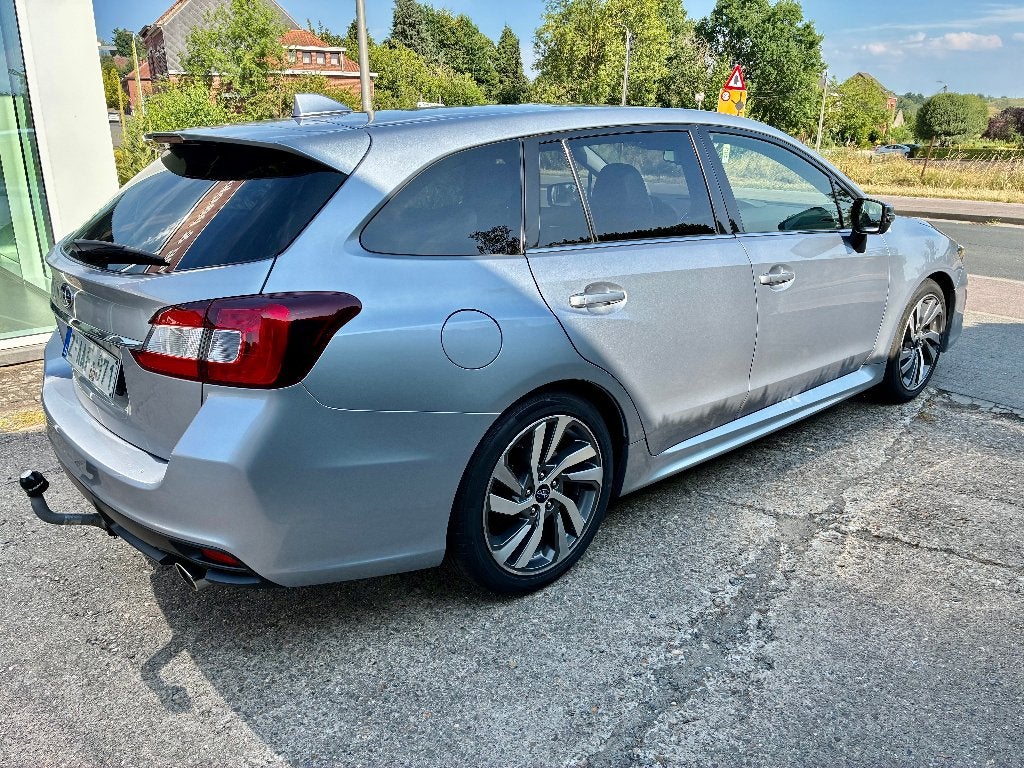 subaru Levorg 2.0  GT Luxury Lineartronic CVT 49904km !, Autos, Argent ou Gris, Achat, Entreprise, Carnet d'entretien