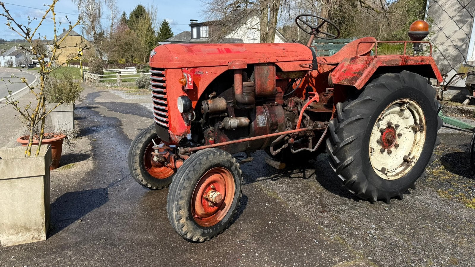 Tracteur Champion Elan, Articles professionnels, Agriculture | Tracteurs, Enlèvement