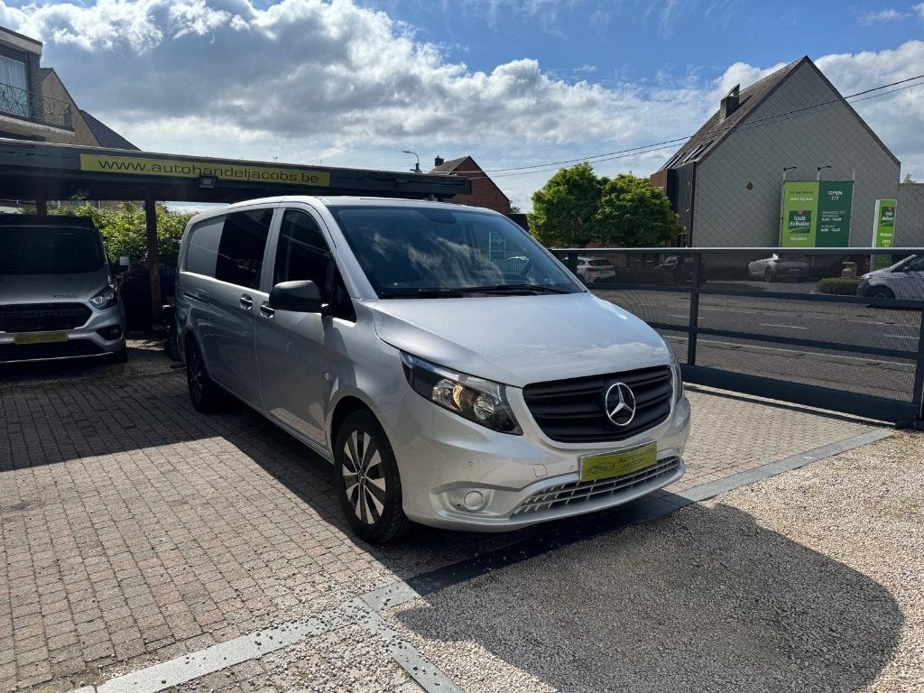 MERCEDES VITO * 119CDI * A3 * DUB CAB * AUT * 5 PLA * CAMÉRA, Autos, Achat, Euro 6, Entreprise, Carnet d'entretien