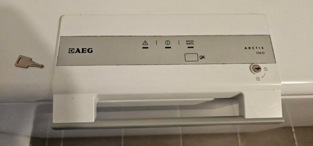 AEG congélateur blanc, longueur 106cm, Utilisé, Autoportant