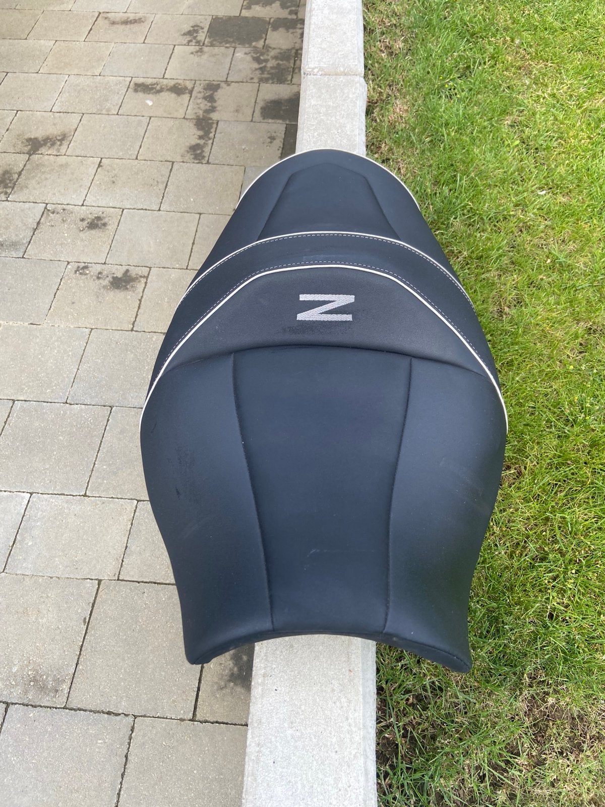 Selle en gel Kawasaki Z1000 Bagster Bwj2010, Motos, Motos | Kawasaki, Particulier, Neuf